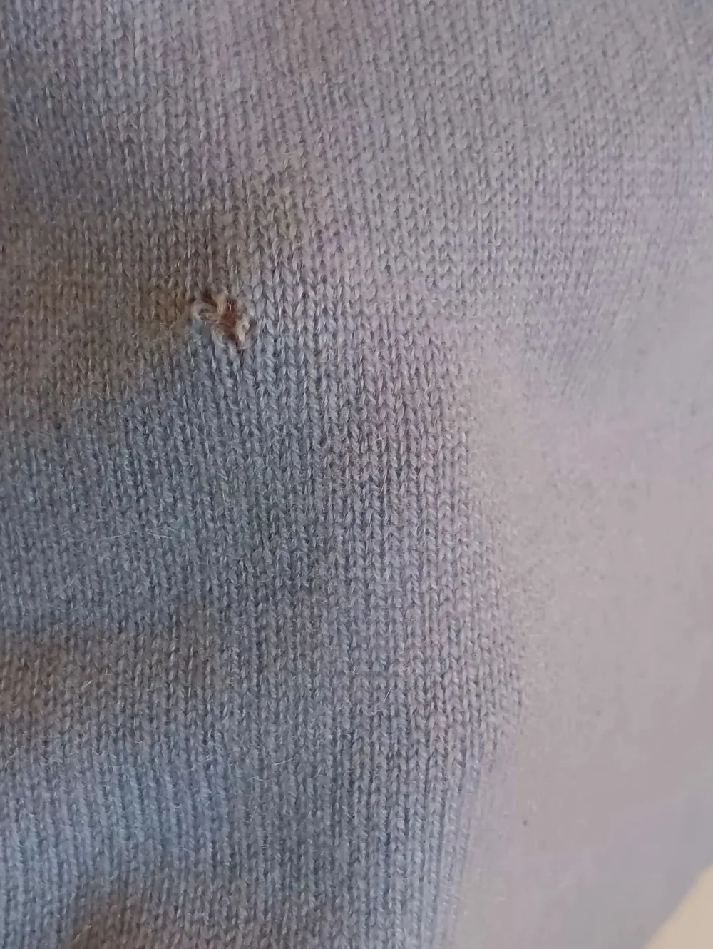 YORN Cashmere Blue Sweater Size S (pit to pit-19" & length-24") Flaw-see Pics - Picture 5 of 5